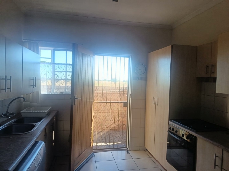 2 Bedroom Property for Sale in Minerva Gardens Northern Cape